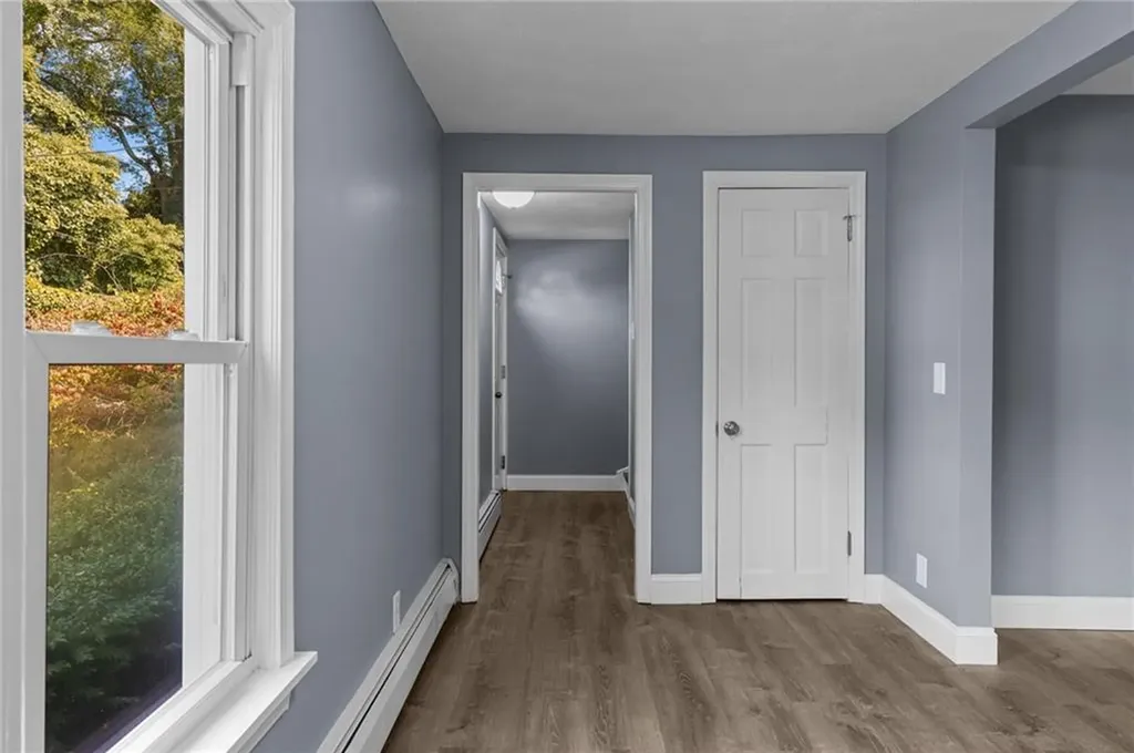 136 Riverside Avenue Warwick RI 02889