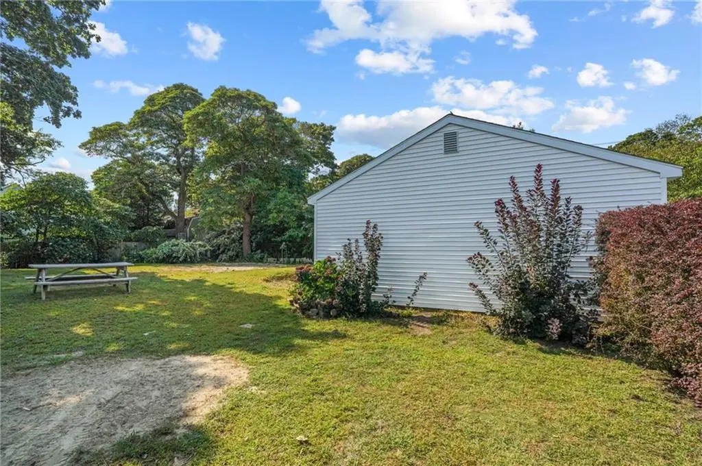 136 Riverside Avenue Warwick RI 02889
