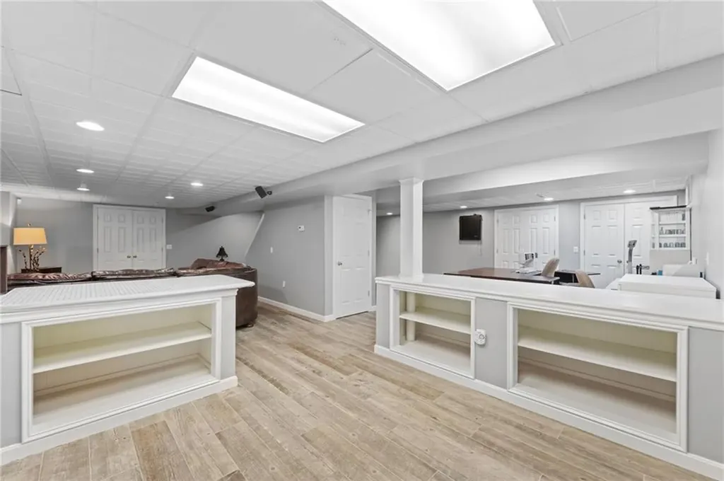 44 Castle Rocks Road Warwick RI 02886