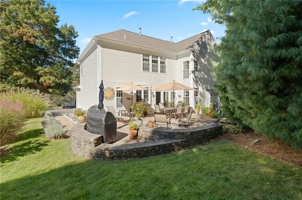 44 Castle Rocks Road Warwick RI 02886