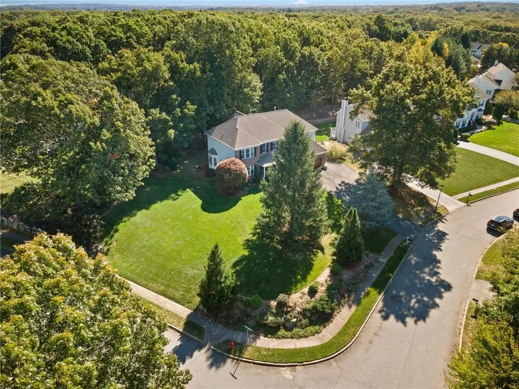 44 Castle Rocks Road Warwick RI 02886