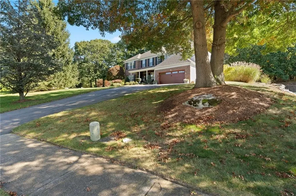 44 Castle Rocks Road Warwick RI 02886