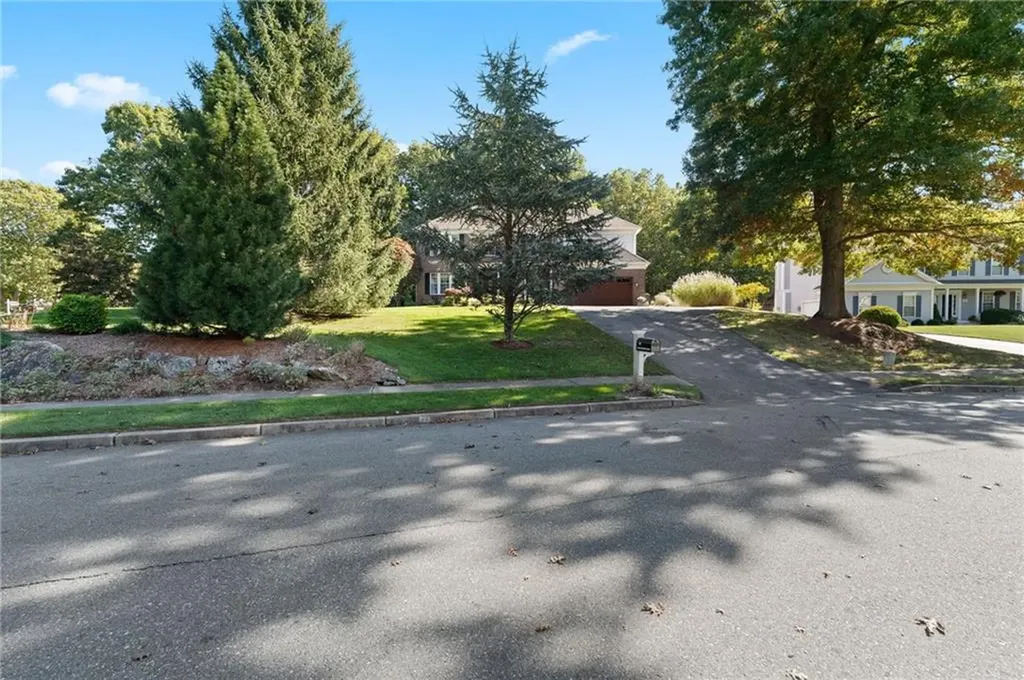 44 Castle Rocks Road Warwick RI 02886