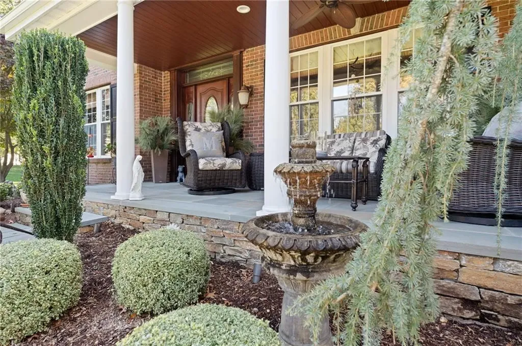 44 Castle Rocks Road Warwick RI 02886