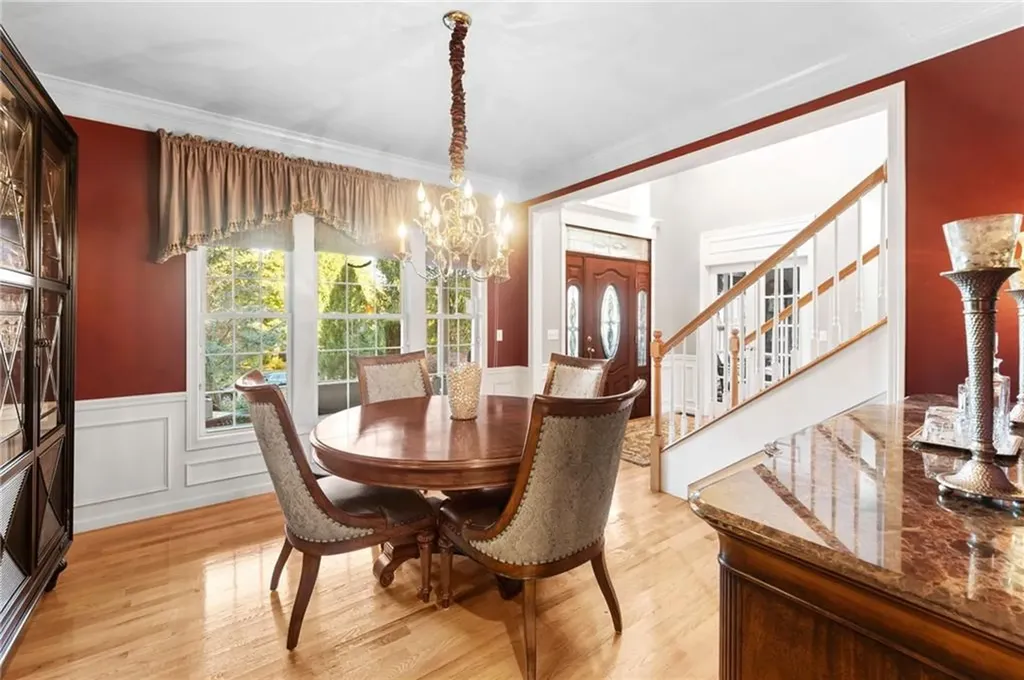 44 Castle Rocks Road Warwick RI 02886