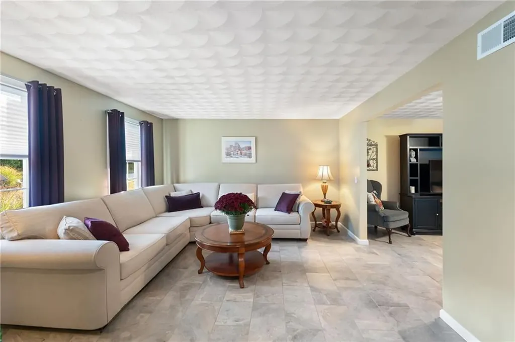 9 Tallwoods Drive Coventry RI 02816
