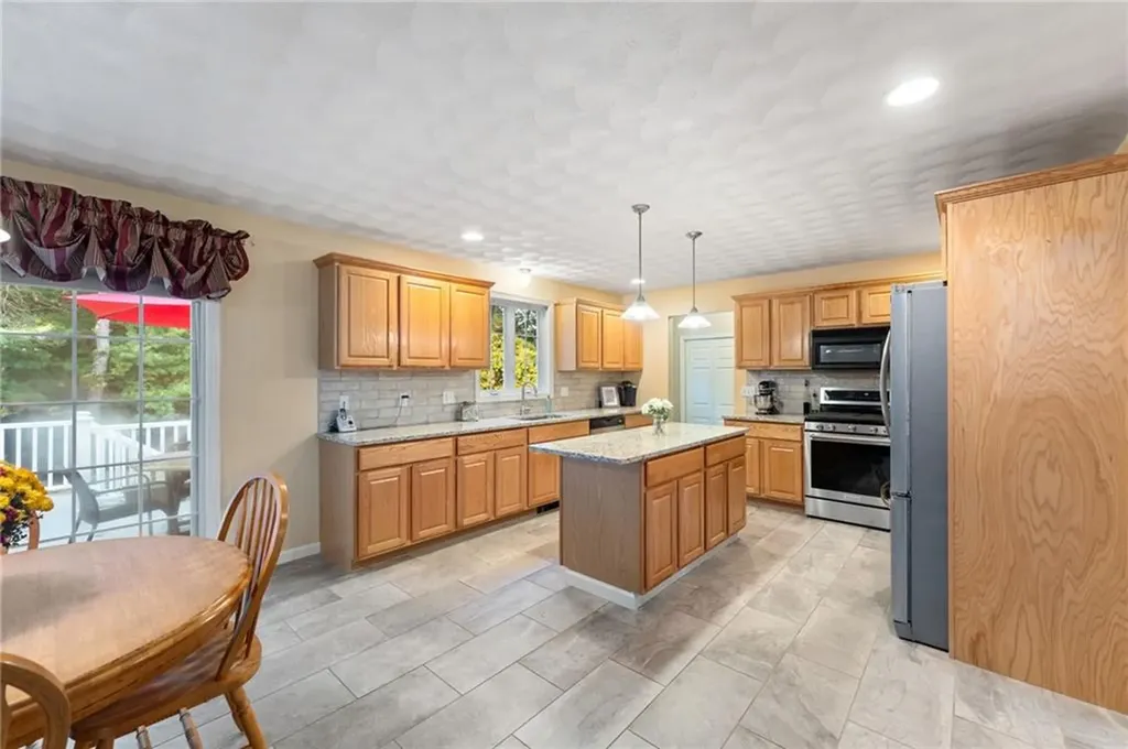 9 Tallwoods Drive Coventry RI 02816