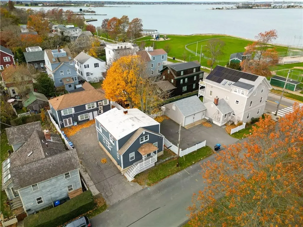 3 Clinton Street Newport RI 02840