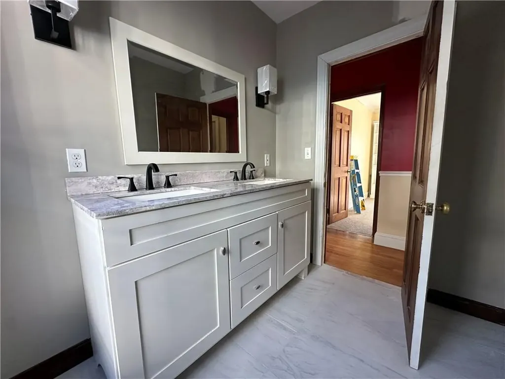 26 5 Calvert Street Newport RI 02840