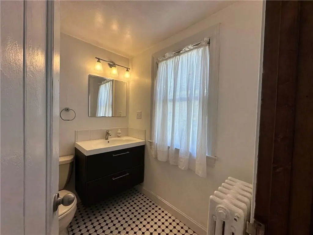 26 5 Calvert Street Newport RI 02840