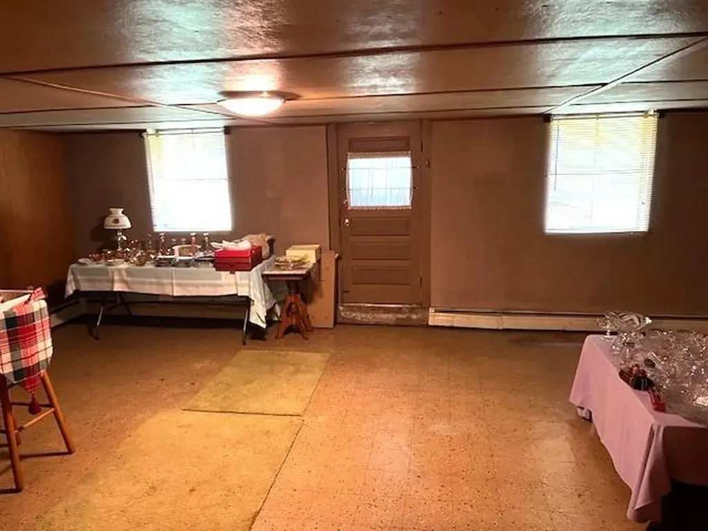 108 Pawtuxet Terrace West Warwick RI 02893