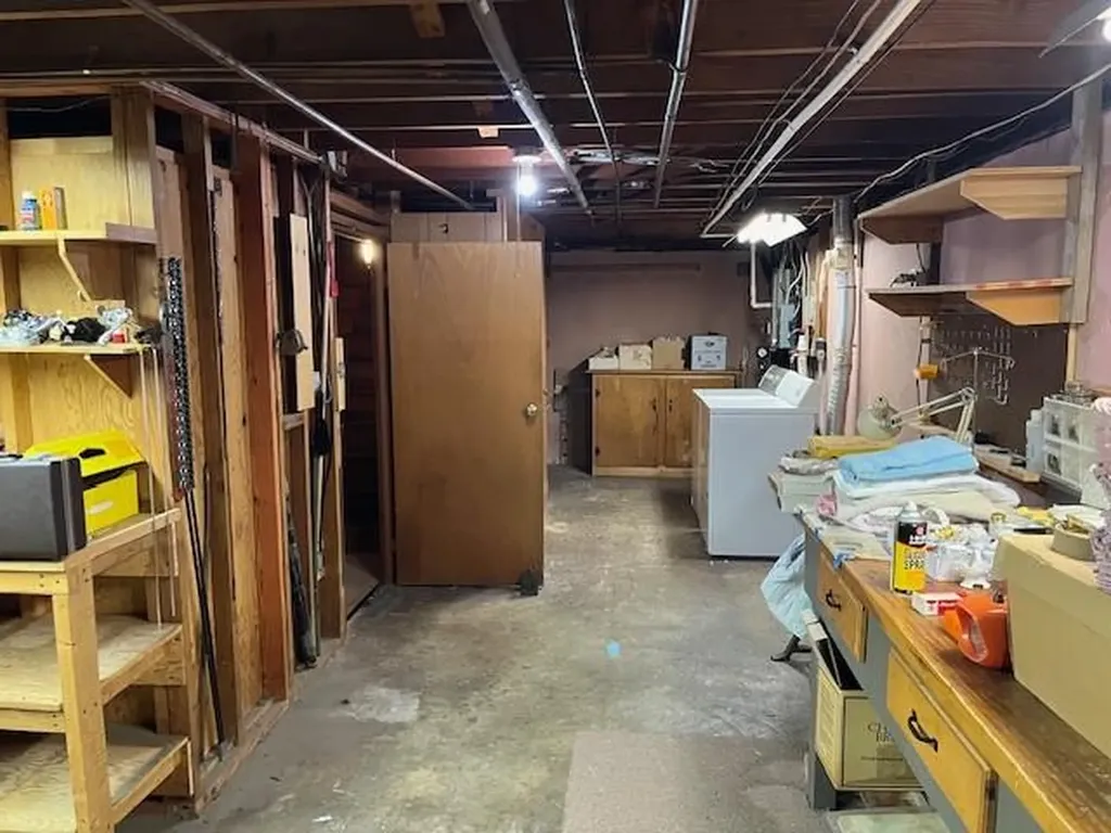 108 Pawtuxet Terrace West Warwick RI 02893