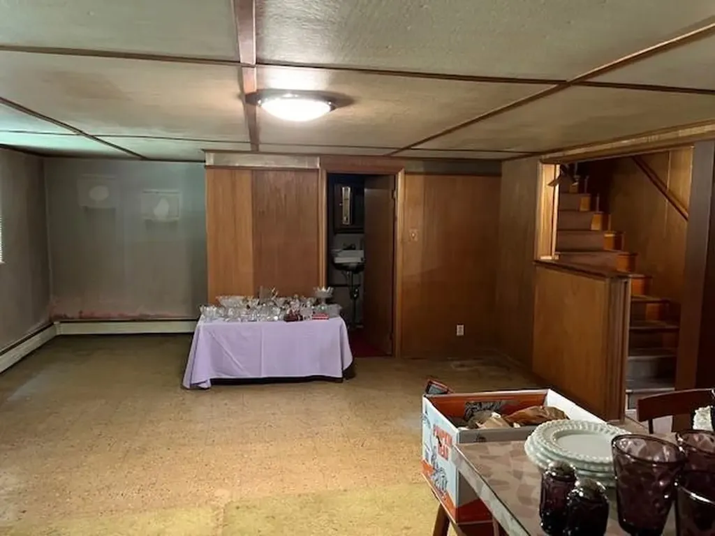 108 Pawtuxet Terrace West Warwick RI 02893