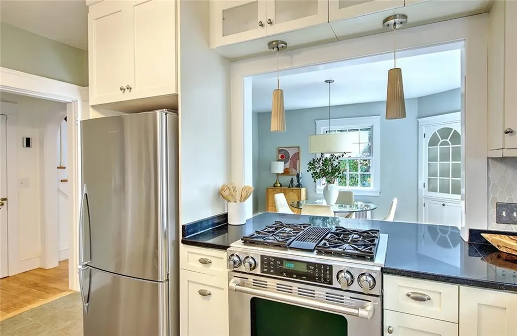 65 Vassar Avenue Providence RI 02906