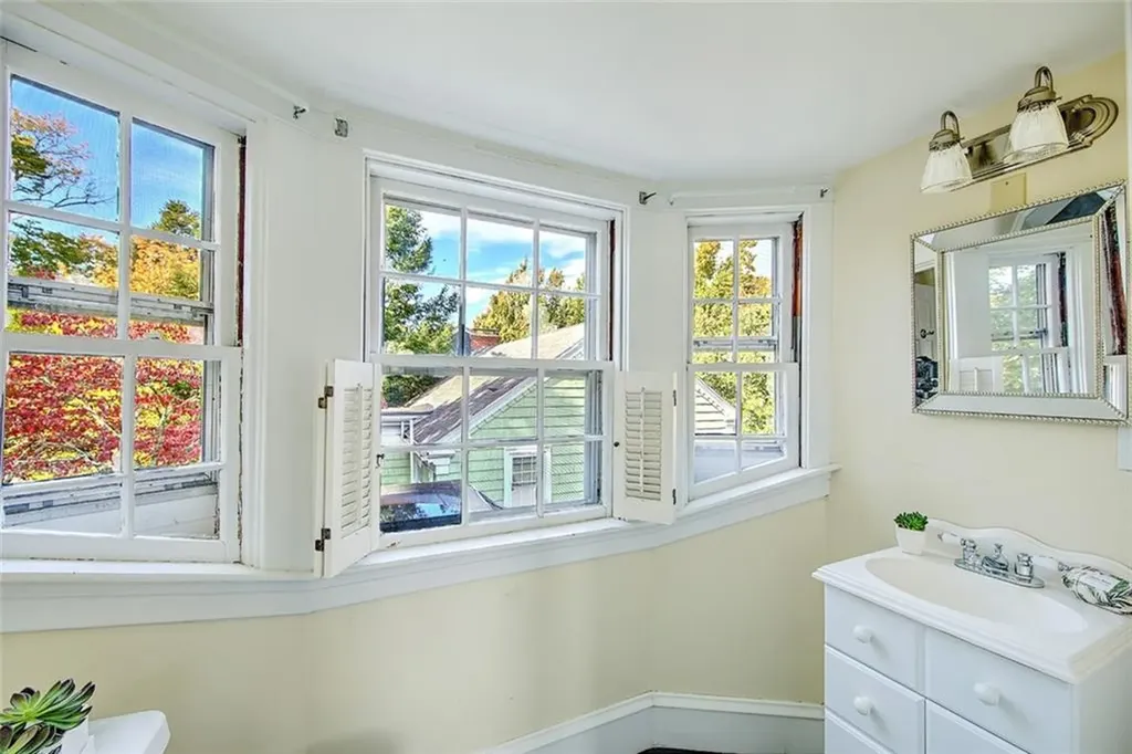 65 Vassar Avenue Providence RI 02906