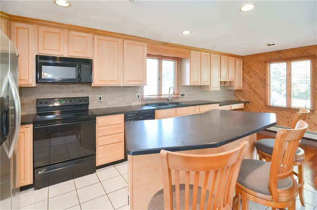206 Shun Pike Johnston RI 02919