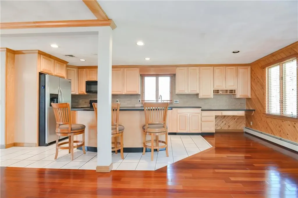 206 Shun Pike Johnston RI 02919