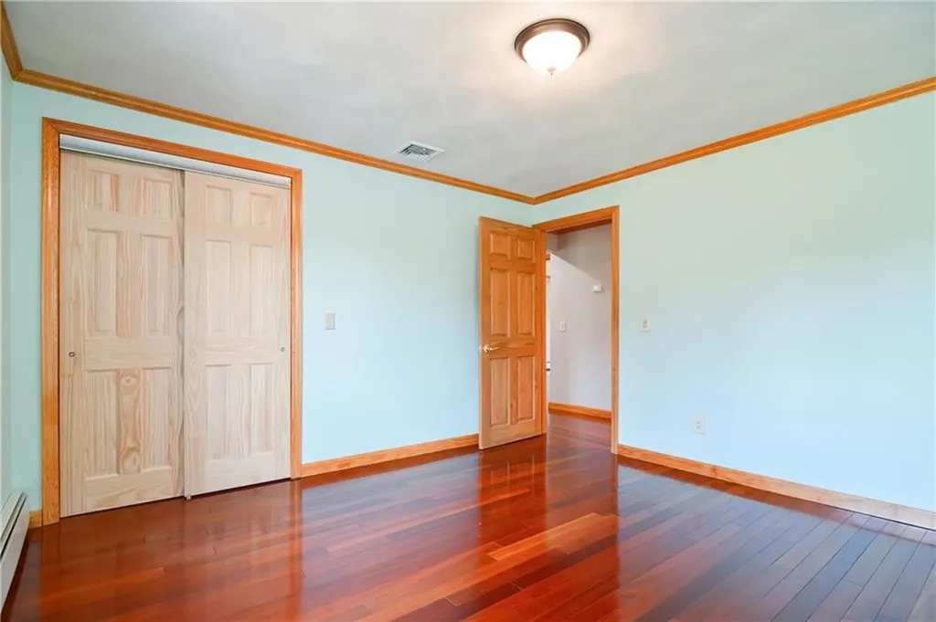 206 Shun Pike Johnston RI 02919