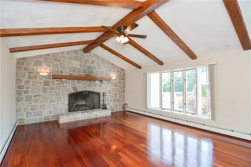 206 Shun Pike Johnston RI 02919