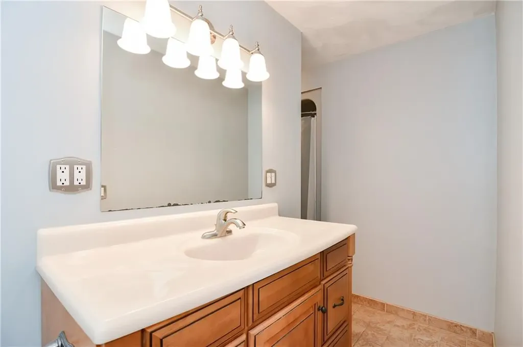 206 Shun Pike Johnston RI 02919