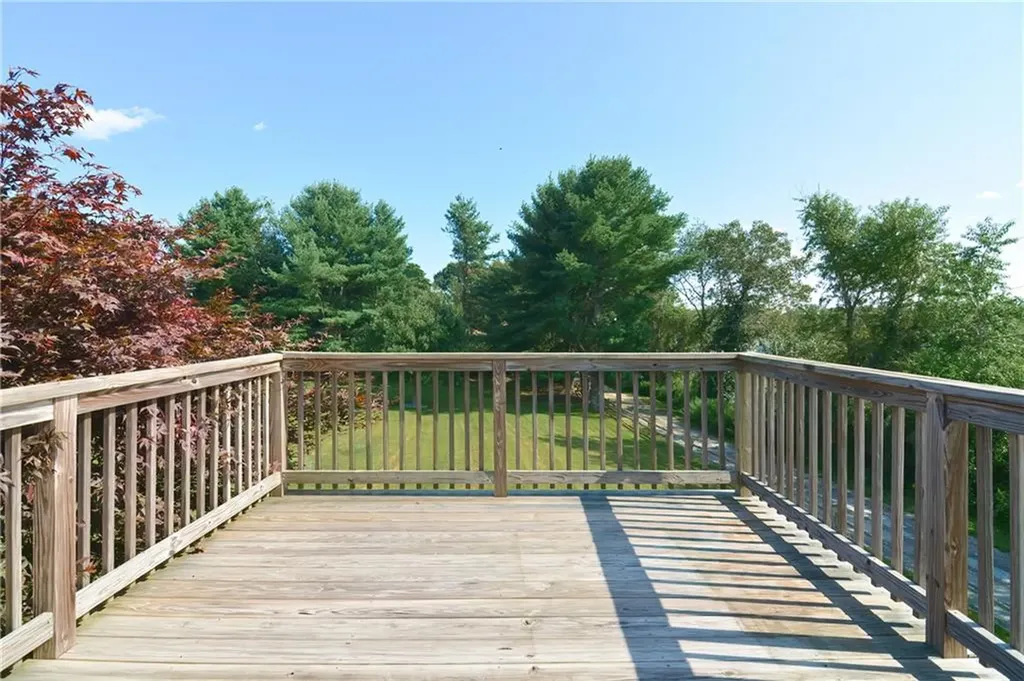 206 Shun Pike Johnston RI 02919