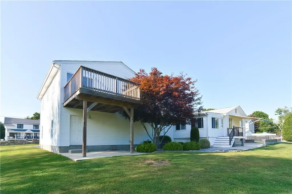 206 Shun Pike Johnston RI 02919