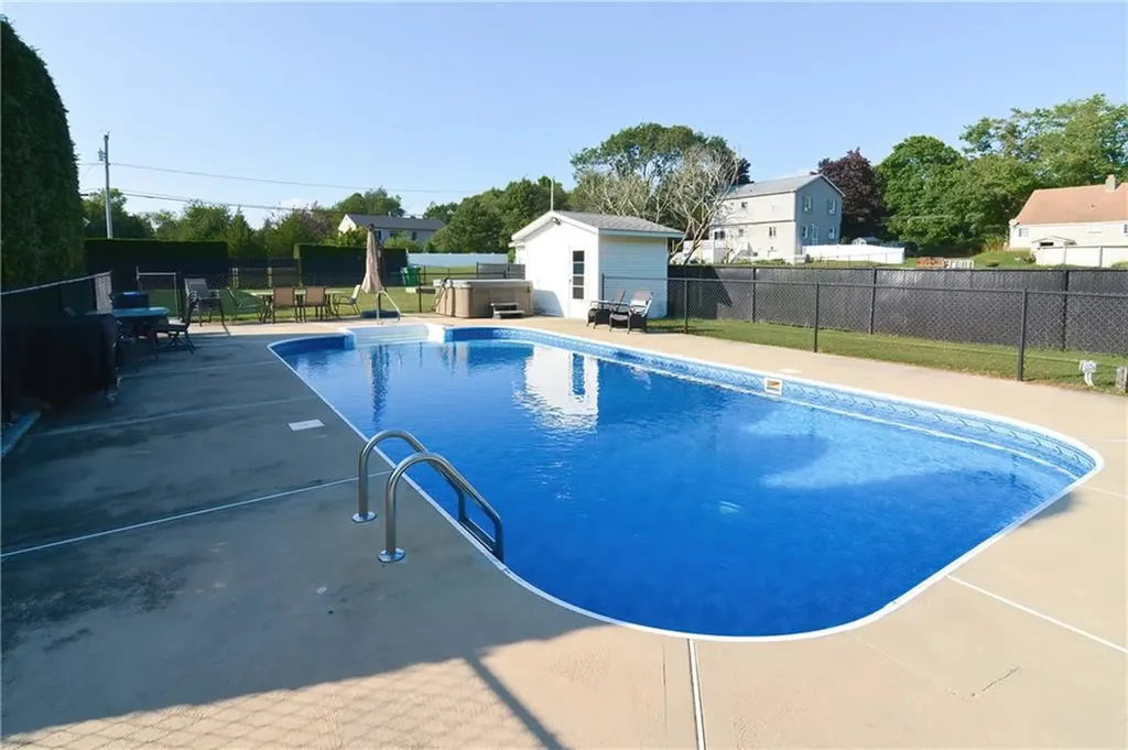 206 Shun Pike Johnston RI 02919