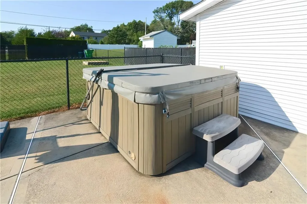 206 Shun Pike Johnston RI 02919
