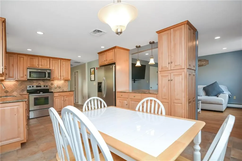 95 Achille Street Woonsocket RI 02895