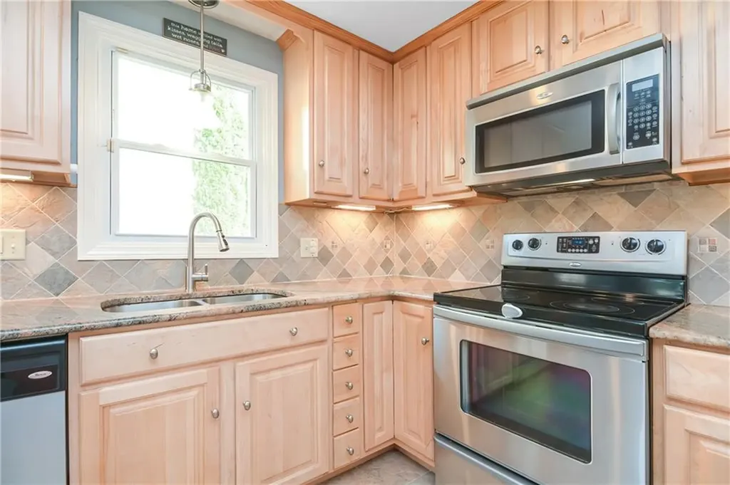 95 Achille Street Woonsocket RI 02895