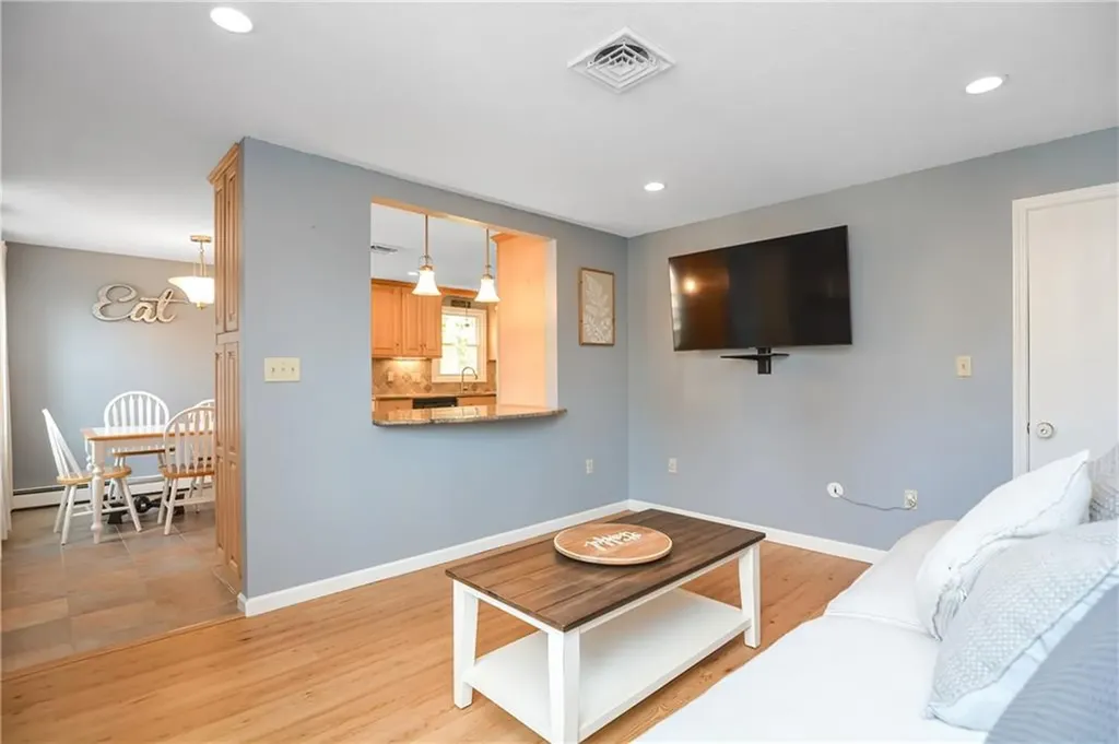 95 Achille Street Woonsocket RI 02895