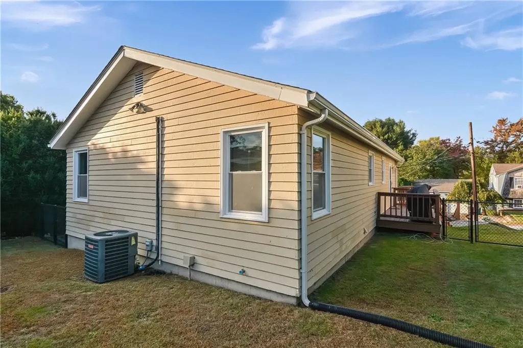 95 Achille Street Woonsocket RI 02895