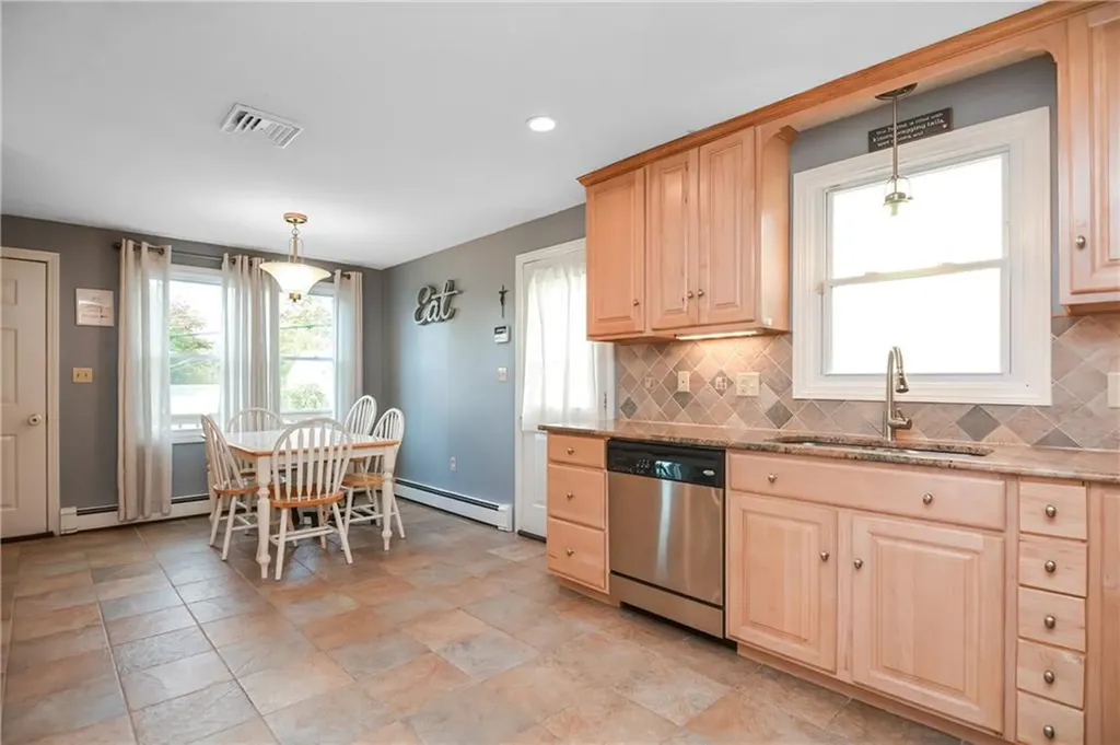 95 Achille Street Woonsocket RI 02895