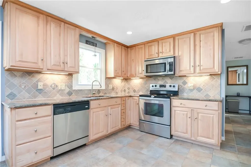 95 Achille Street Woonsocket RI 02895