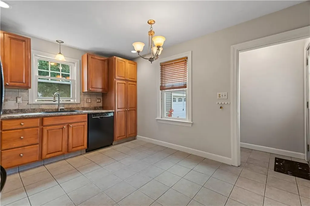 104 Beech Street Woonsocket RI 02895