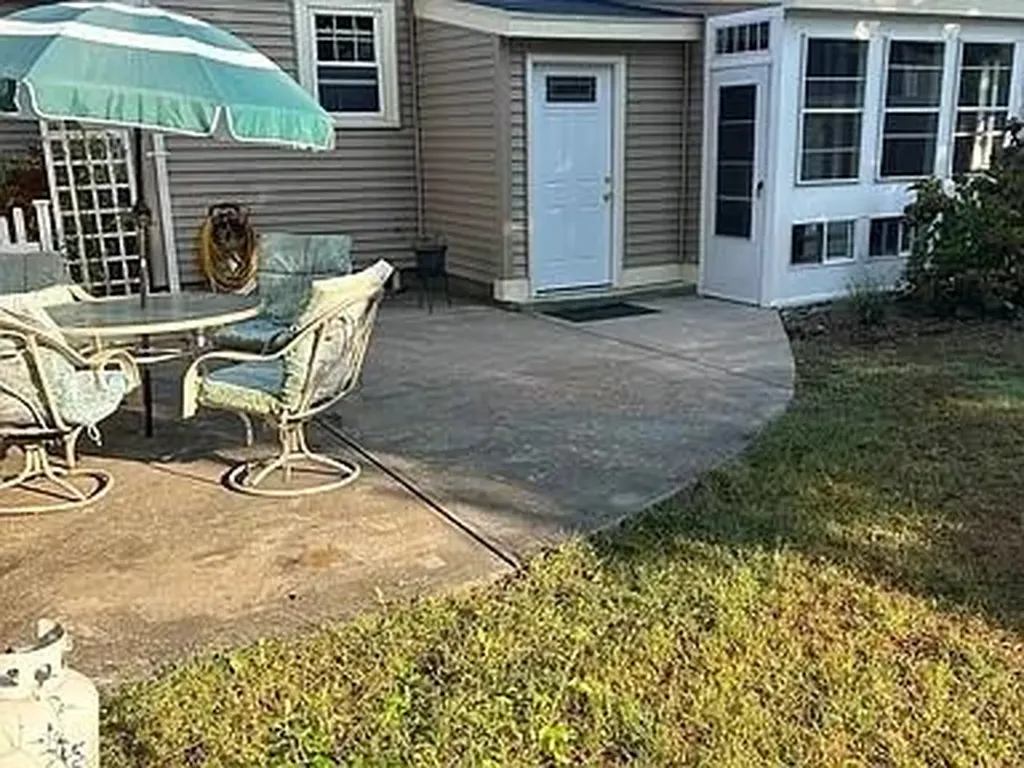104 Beech Street Woonsocket RI 02895