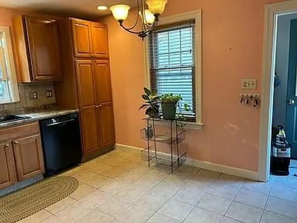 104 Beech Street Woonsocket RI 02895