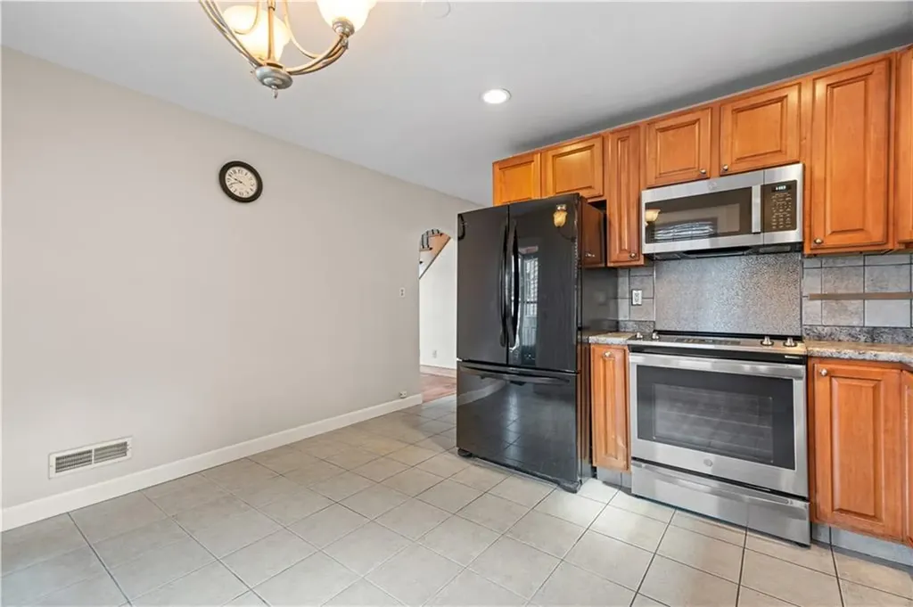 104 Beech Street Woonsocket RI 02895