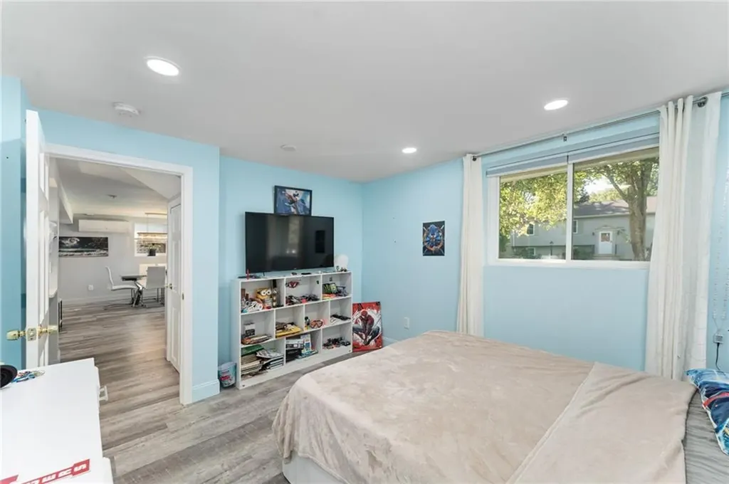 33 Beth Road Tiverton RI 02878