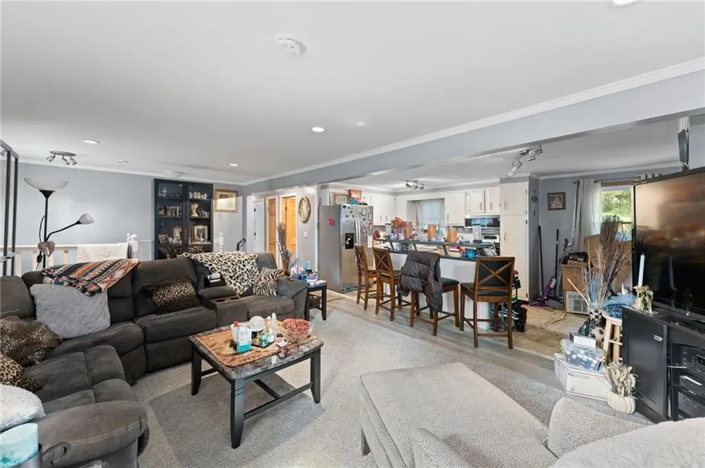 33 Beth Road Tiverton RI 02878