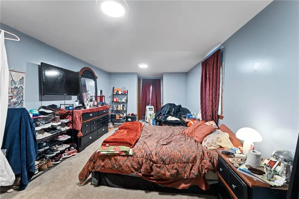 33 Beth Road Tiverton RI 02878