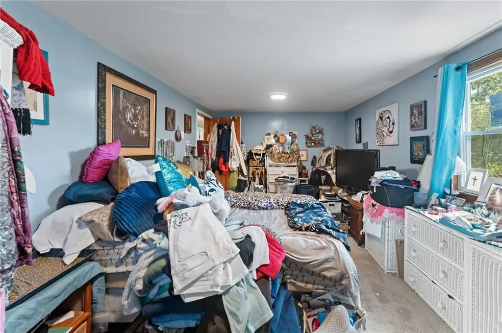 33 Beth Road Tiverton RI 02878