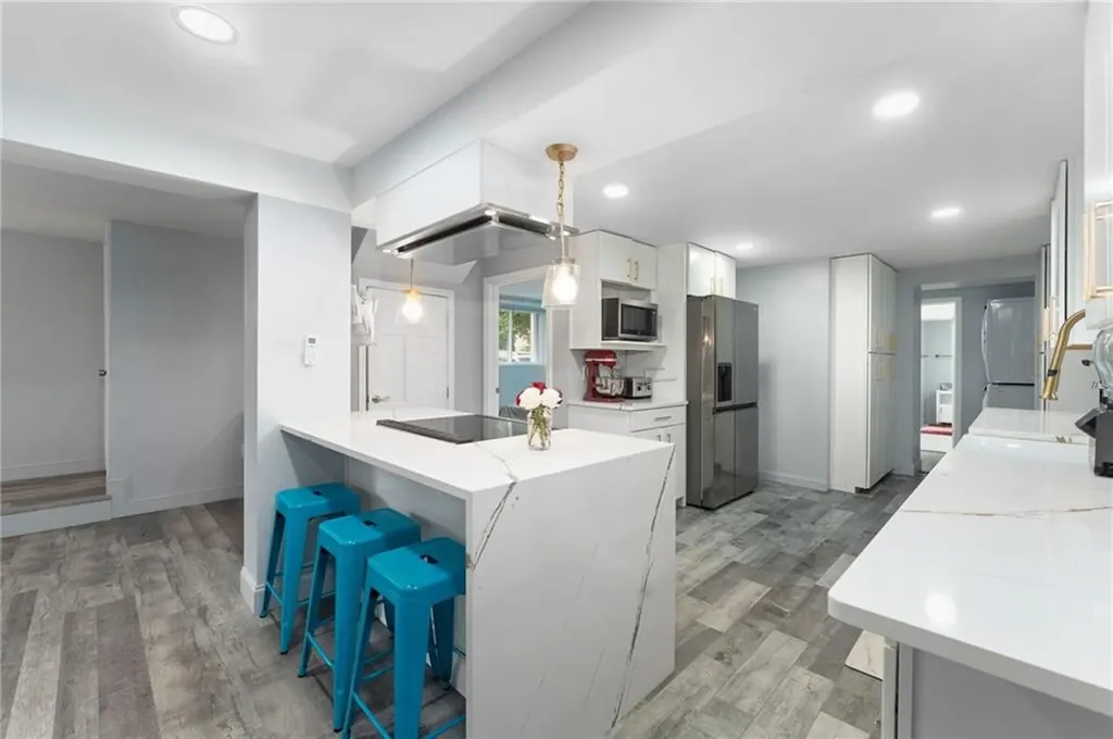 33 Beth Road Tiverton RI 02878