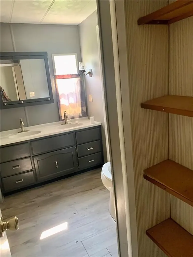 979 Toll Gate Road Warwick RI 02886