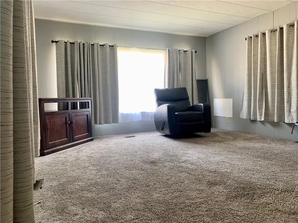 979 Toll Gate Road Warwick RI 02886