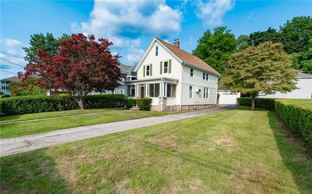 362 Knight Street Woonsocket RI 02895