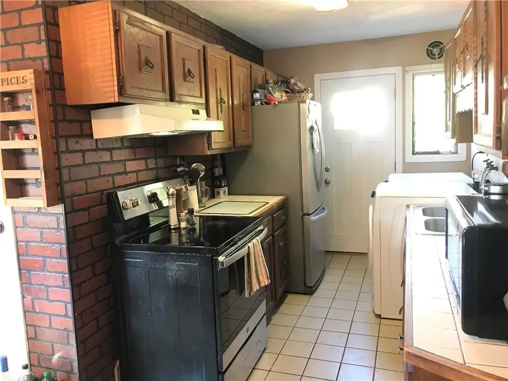6 Paige Drive Coventry RI 02816