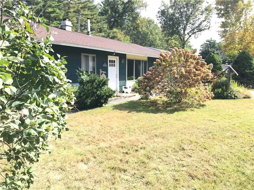 6 Paige Drive Coventry RI 02816
