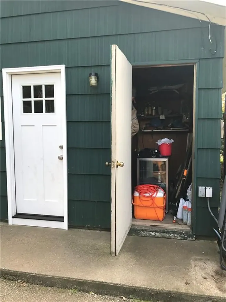 6 Paige Drive Coventry RI 02816