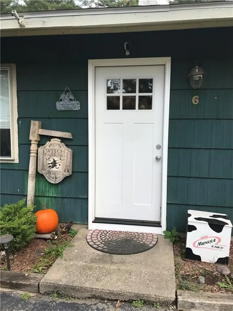 6 Paige Drive Coventry RI 02816